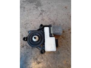 Gebruikte Motor electrisch raam Seat Arona (KJX) 1.6 TDI 95 Prijs op aanvraag aangeboden door Autohandel-Smet Gebroeders NV