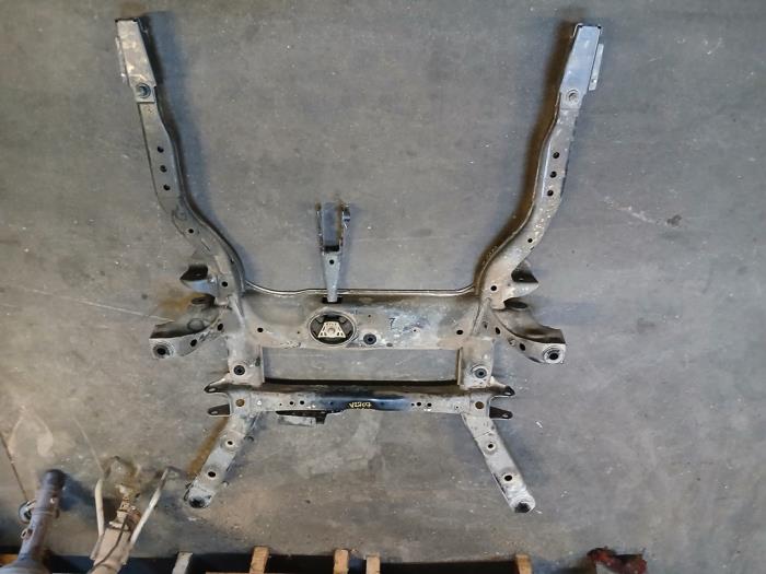 Gebruikte Subframe Volkswagen Crafter (SY) 2.0 TDI FWD Prijs op aanvraag aangeboden door Autohandel-Smet Gebroeders NV