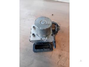 Gebruikte ABS Pomp Volkswagen Polo VI (AW1) 1.0 TSI 12V Prijs op aanvraag aangeboden door Autohandel-Smet Gebroeders NV