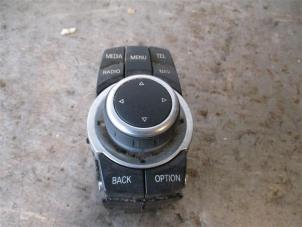 Gebruikte MMI schakelaar BMW X6 (E71/72) M50d 3.0 24V Prijs op aanvraag aangeboden door Autohandel-Smet Gebroeders NV