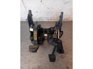 Gebruikte Pedalen Set Opel Astra K Prijs op aanvraag aangeboden door Autohandel-Smet Gebroeders NV