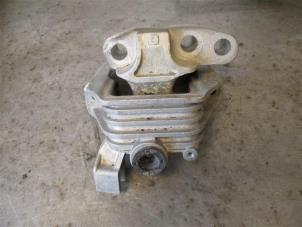 Gebruikte Motorsteun Alfa Romeo Giulietta (940) 1.6 JTDm 16V Prijs op aanvraag aangeboden door Autohandel-Smet Gebroeders NV