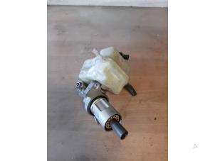 Gebruikte Hoofdremcilinder BMW 3 serie (E92) M3 4.0 V8 32V Prijs op aanvraag aangeboden door Autohandel-Smet Gebroeders NV