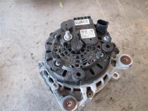 Gebruikte Dynamo Volkswagen Golf VIII (CD1) 2.0 TDI BlueMotion 16V Prijs op aanvraag aangeboden door Autohandel-Smet Gebroeders NV