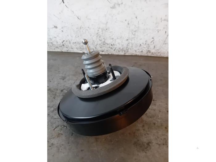 Gebruikte Rembooster Citroen Jumpy 2.0 Blue HDI 145 Prijs op aanvraag aangeboden door Autohandel-Smet Gebroeders NV
