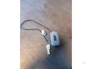 Gebruikte Microfoon Citroen Jumpy 2.0 Blue HDI 145 Prijs op aanvraag aangeboden door Autohandel-Smet Gebroeders NV