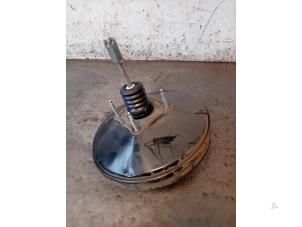 Gebruikte Rembooster Iveco New Daily VI 33S14, 35C14, 35S14 Prijs op aanvraag aangeboden door Autohandel-Smet Gebroeders NV