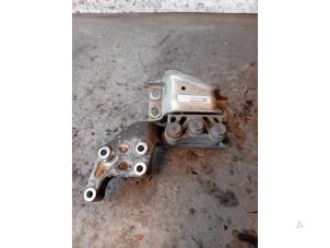 Gebruikte Motorrubber Citroen Jumper (U9) 2.0 Blue HDi 160 Prijs op aanvraag aangeboden door Autohandel-Smet Gebroeders NV