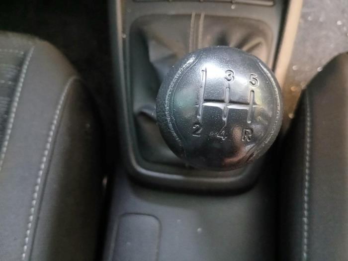 Gebruikte Versnellingsbak Kia Rio IV (YB) 1.2 MPI 16V Prijs op aanvraag aangeboden door Autohandel-Smet Gebroeders NV