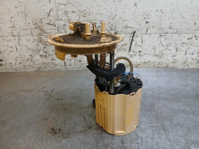 Gebruikte Tank element Pomp Opel Astra K Prijs op aanvraag aangeboden door Autohandel-Smet Gebroeders NV