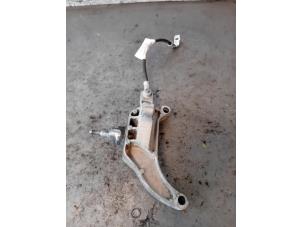 Gebruikte Motorrubber Renault Talisman Estate (RFDK) 1.6 Energy TCe 200 Prijs op aanvraag aangeboden door Autohandel-Smet Gebroeders NV