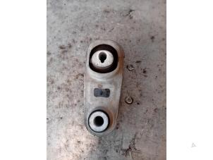 Gebruikte Motorrubber Renault Talisman Estate (RFDK) 1.6 Energy TCe 200 Prijs op aanvraag aangeboden door Autohandel-Smet Gebroeders NV