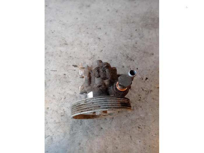 Gebruikte Pomp Servo Citroen Jumper (U9) 2.0 BlueHDi 160 Prijs op aanvraag aangeboden door Autohandel-Smet Gebroeders NV