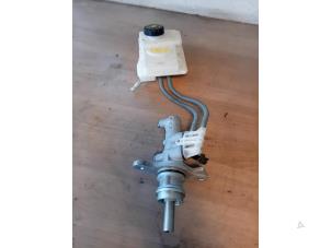 Gebruikte Hoofdremcilinder Mercedes Vito (447.6) 2.0 114 CDI 16V Prijs op aanvraag aangeboden door Autohandel-Smet Gebroeders NV