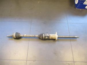 Gebruikte Aandrijfas links-voor Alfa Romeo Stelvio (949) 2.0 T 16V Q4 Prijs op aanvraag aangeboden door Autohandel-Smet Gebroeders NV