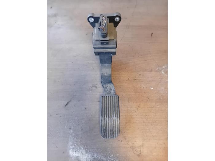 Gebruikte Gaspedaalpositie Sensor Mercedes Vito (447.6) 2.0 114 CDI 16V Prijs op aanvraag aangeboden door Autohandel-Smet Gebroeders NV