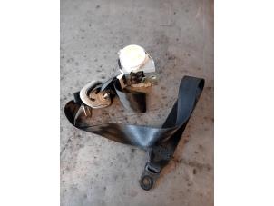 Gebruikte Veiligheidsgordel links-achter Volkswagen Transporter/Caravelle T6 2.0 TDI DRF Prijs op aanvraag aangeboden door Autohandel-Smet Gebroeders NV