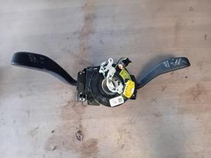 Gebruikte Licht + Raw Schakelaar Volkswagen Transporter/Caravelle T6 2.0 TDI DRF Prijs op aanvraag aangeboden door Autohandel-Smet Gebroeders NV