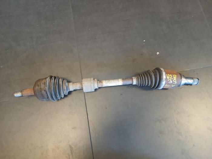 Gebruikte Steekas links-voor Renault Captur I (2R) 1.5 Energy dCi 90 FAP Prijs op aanvraag aangeboden door Autohandel-Smet Gebroeders NV