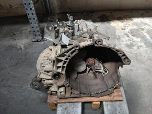 Gebruikte Versnellingsbak Peugeot Boxer (U9) 2.2 HDi 150 Prijs op aanvraag aangeboden door Autohandel-Smet Gebroeders NV