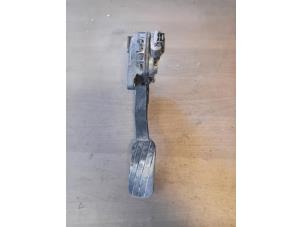 Gebruikte Sensor Gaspedaalpositie Renault Master III (EV/HV/UV/VA/VB/VD/VF/VG/VJ) 2.3 dCi 145 16V FWD Prijs op aanvraag aangeboden door Autohandel-Smet Gebroeders NV