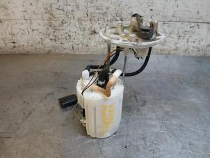 Gebruikte Tank element Pomp Hyundai i20 (GBB) 1.1 CRDi VGT 12V Prijs op aanvraag aangeboden door Autohandel-Smet Gebroeders NV