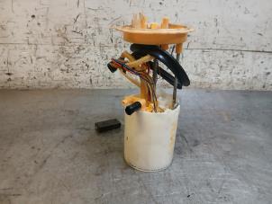 Gebruikte Tank element Pomp Volkswagen Tiguan (5N1/2) 2.0 TDI 16V Blue Motion Prijs op aanvraag aangeboden door Autohandel-Smet Gebroeders NV