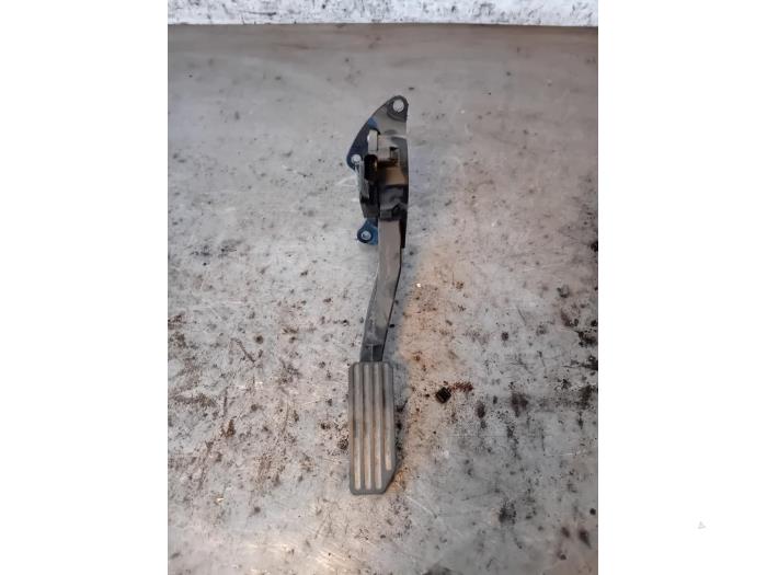 Gebruikte Sensor Gaspedaalpositie Landrover Discovery Sport (LC) 2.0 TD4 150 16V Prijs op aanvraag aangeboden door Autohandel-Smet Gebroeders NV