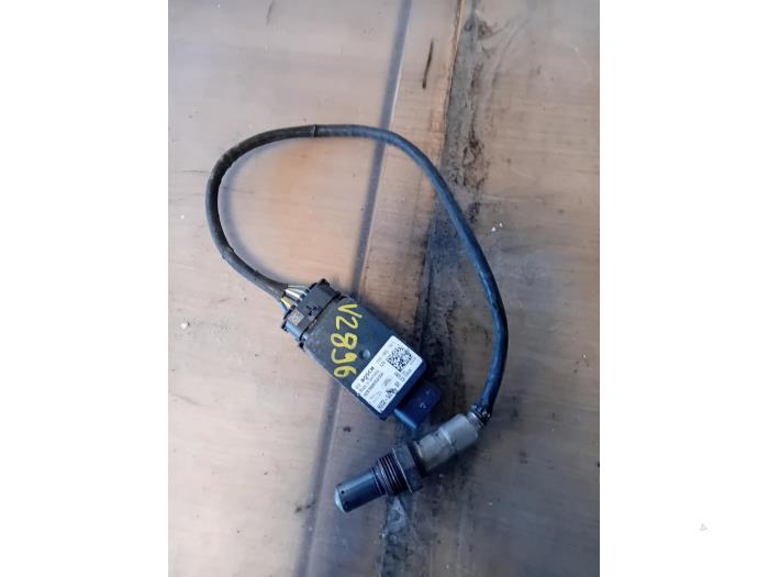 Gebruikte Nox sensor Landrover Discovery Sport (LC) 2.0 TD4 150 16V Prijs op aanvraag aangeboden door Autohandel-Smet Gebroeders NV