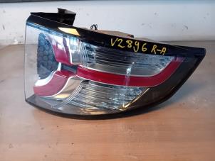Gebruikte Achterlicht rechts Landrover Discovery Sport (LC) 2.0 TD4 150 16V Prijs op aanvraag aangeboden door Autohandel-Smet Gebroeders NV