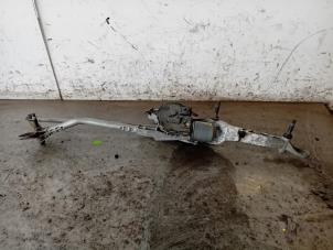 Gebruikte Ruitenwismotor + Mechaniek Mercedes C Estate (S204) 2.2 C-200 CDI 16V BlueEFFICIENCY Prijs op aanvraag aangeboden door Autohandel-Smet Gebroeders NV