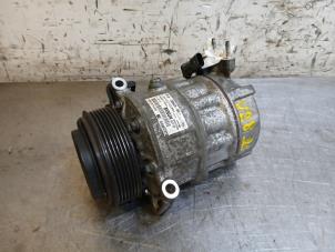 Gebruikte Aircopomp Landrover Discovery Sport (LC) 2.0 TD4 150 16V Prijs op aanvraag aangeboden door Autohandel-Smet Gebroeders NV