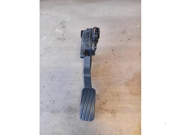 Gebruikte Gaspedaalpositie Sensor Renault Master III (EV/HV/UV/VA/VB/VD/VF/VG/VJ) Prijs op aanvraag aangeboden door Autohandel-Smet Gebroeders NV