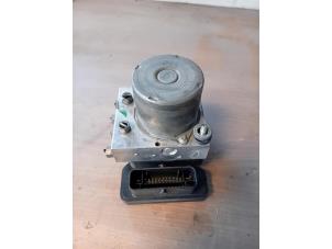 Gebruikte ABS Pomp Peugeot Boxer (U9) 2.2 Blue HDi 140 Prijs op aanvraag aangeboden door Autohandel-Smet Gebroeders NV