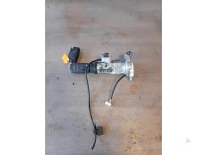 Gebruikte Sleutel + Contactslot Volkswagen Tiguan (5N1/2) 2.0 TDI DRF 16V 4Motion Prijs op aanvraag aangeboden door Autohandel-Smet Gebroeders NV