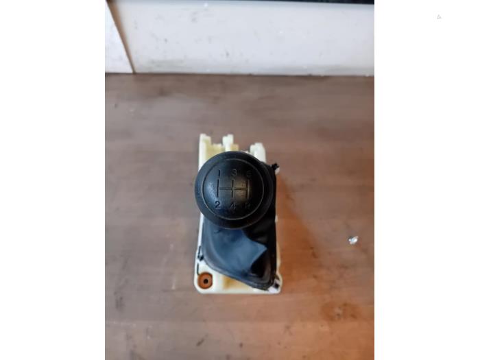 Gebruikte Versnellingspook Kia Picanto (TA) 1.0 12V Prijs op aanvraag aangeboden door Autohandel-Smet Gebroeders NV