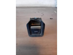 Gebruikte Handrem schakelaar Peugeot Partner (EA//EF/EN/EU) 1.5 BlueHDi 100 Prijs op aanvraag aangeboden door Autohandel-Smet Gebroeders NV