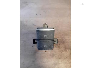 Gebruikte Handrem schakelaar Ford Usa Explorer (U502) Prijs op aanvraag aangeboden door Autohandel-Smet Gebroeders NV