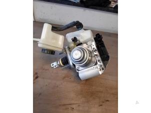 Gebruikte ABS Pomp Ford Usa Explorer (U502) Prijs op aanvraag aangeboden door Autohandel-Smet Gebroeders NV