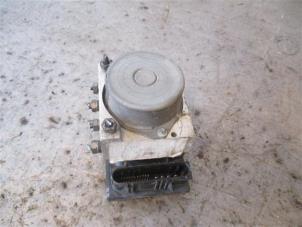 Gebruikte ABS Pomp Renault Kangoo Express (FW) 1.5 dCi 85 Prijs op aanvraag aangeboden door Autohandel-Smet Gebroeders NV