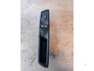 Gebruikte Combischakelaar ramen Peugeot Expert (V1/VA/VB/VE/VF/VT/VY) 2.0 Blue HDi 120 16V Prijs op aanvraag aangeboden door Autohandel-Smet Gebroeders NV