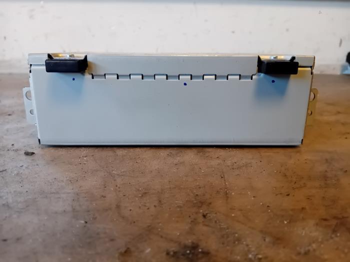 Gebruikte Radio module Jaguar XE 2.0d 180 16V Prijs op aanvraag aangeboden door Autohandel-Smet Gebroeders NV