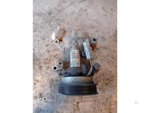 Gebruikte Aircopomp Renault Kangoo Express (FW) 1.5 dCi 85 Prijs op aanvraag aangeboden door Autohandel-Smet Gebroeders NV