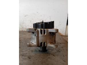 Gebruikte Dynamo Renault Megane III Grandtour (KZ) 1.2 16V TCE 130 Prijs op aanvraag aangeboden door Autohandel-Smet Gebroeders NV