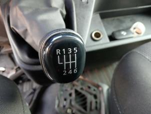 Gebruikte Versnellingsbak Renault Master III (EV/HV/UV/VA/VB/VD/VF/VG/VJ) 2.3 dCi 145 16V FWD Prijs op aanvraag aangeboden door Autohandel-Smet Gebroeders NV