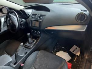 Gebruikte Airbag set + dashboard Mazda 3 Sport (BL14/BLA4/BLB4) 1.6 CiTD 16V Prijs op aanvraag aangeboden door Autohandel-Smet Gebroeders NV