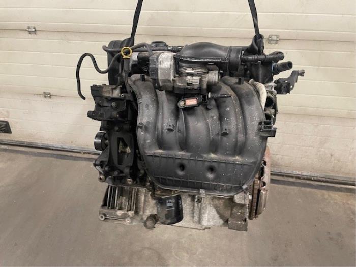 Gebruikte Motor Citroen Xsara (N1) 2.0 16V Prijs op aanvraag aangeboden door Autohandel-Smet Gebroeders NV