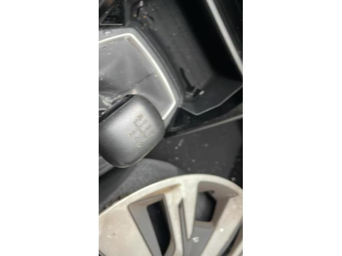 Gebruikte Versnellingsbak Peugeot 2008 (UD/UK/UR/US/UX) 1.5 BlueHDi 110 Prijs op aanvraag aangeboden door Autohandel-Smet Gebroeders NV
