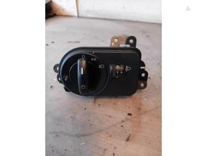 Gebruikte Licht Schakelaar Ford Fiesta 5 (JD/JH) Prijs op aanvraag aangeboden door Autohandel-Smet Gebroeders NV