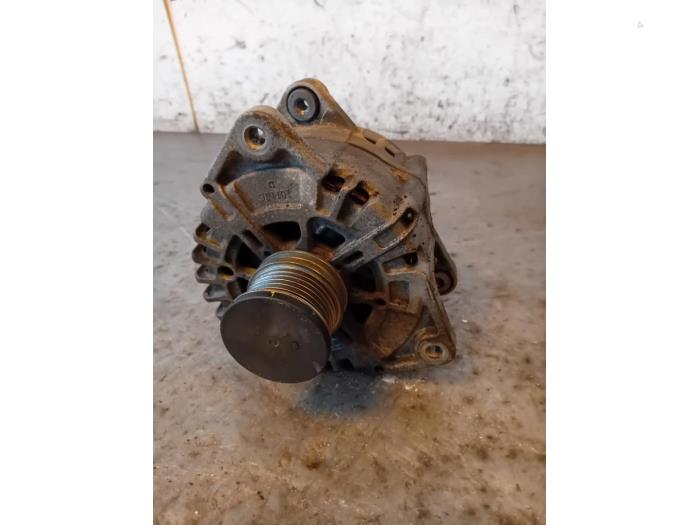 Dynamo van een Mercedes-AMG G AMG (463) 5.5 G 63 AMG V8 32V 2017